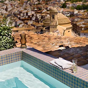 https://house-casa-del-arrabal.hoteles-andalucia.com